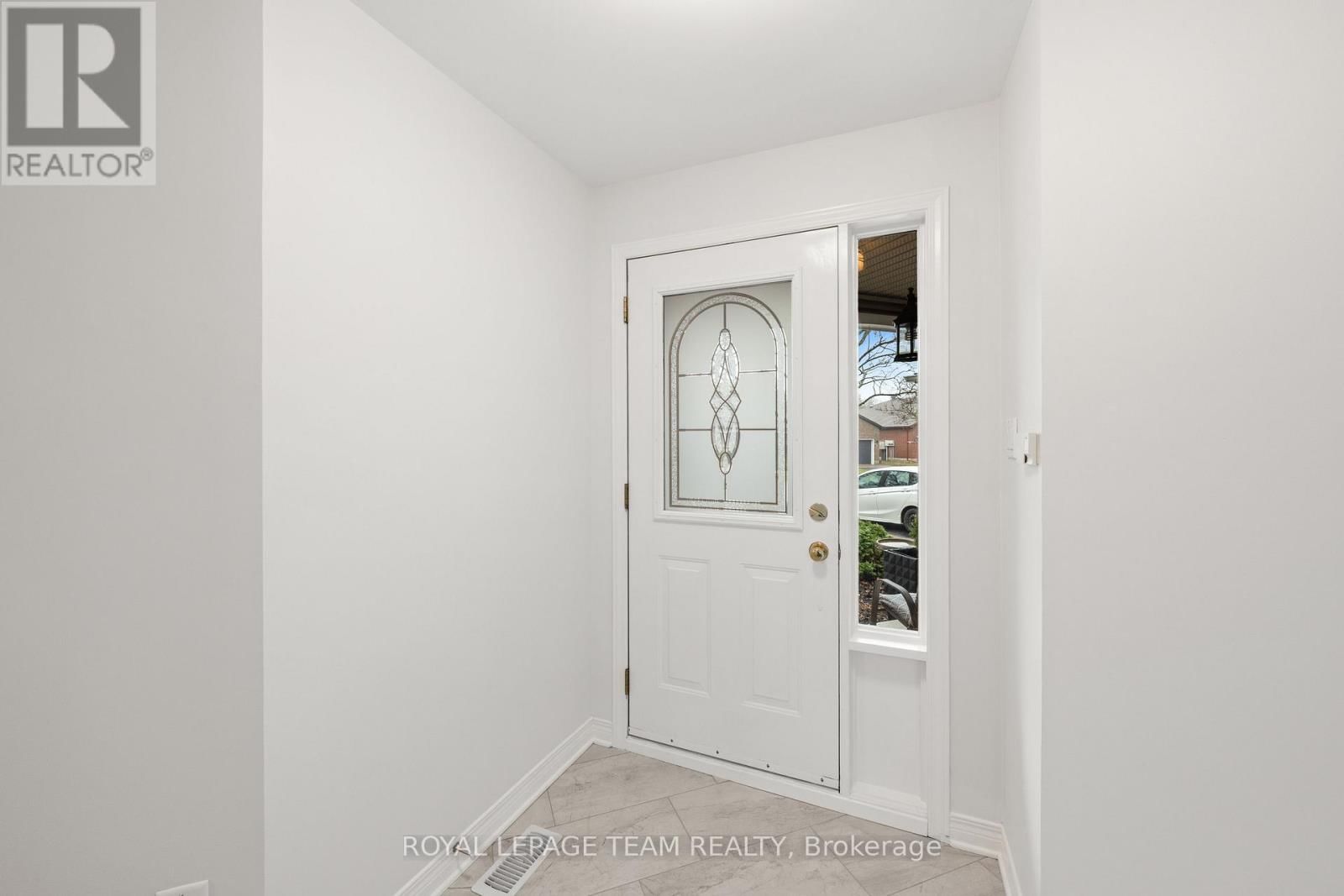 12 COULSON COURT Image 4