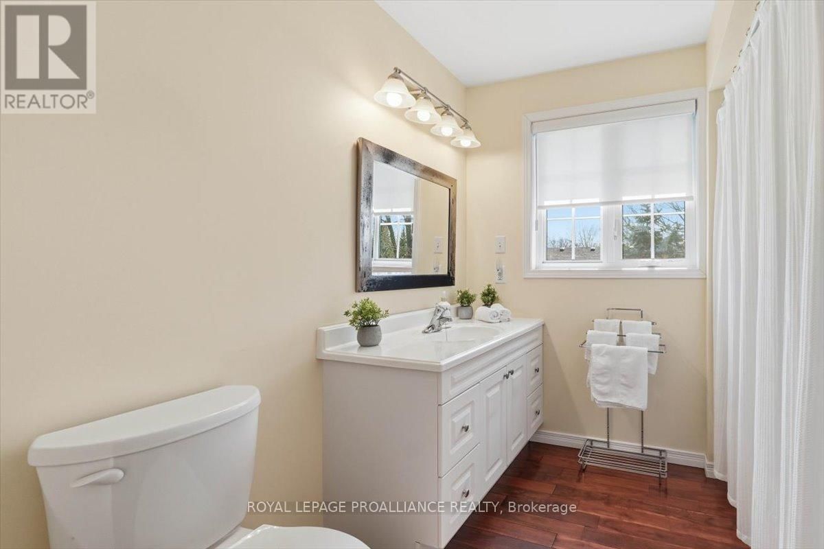 52 HORACE AVENUE Image 16