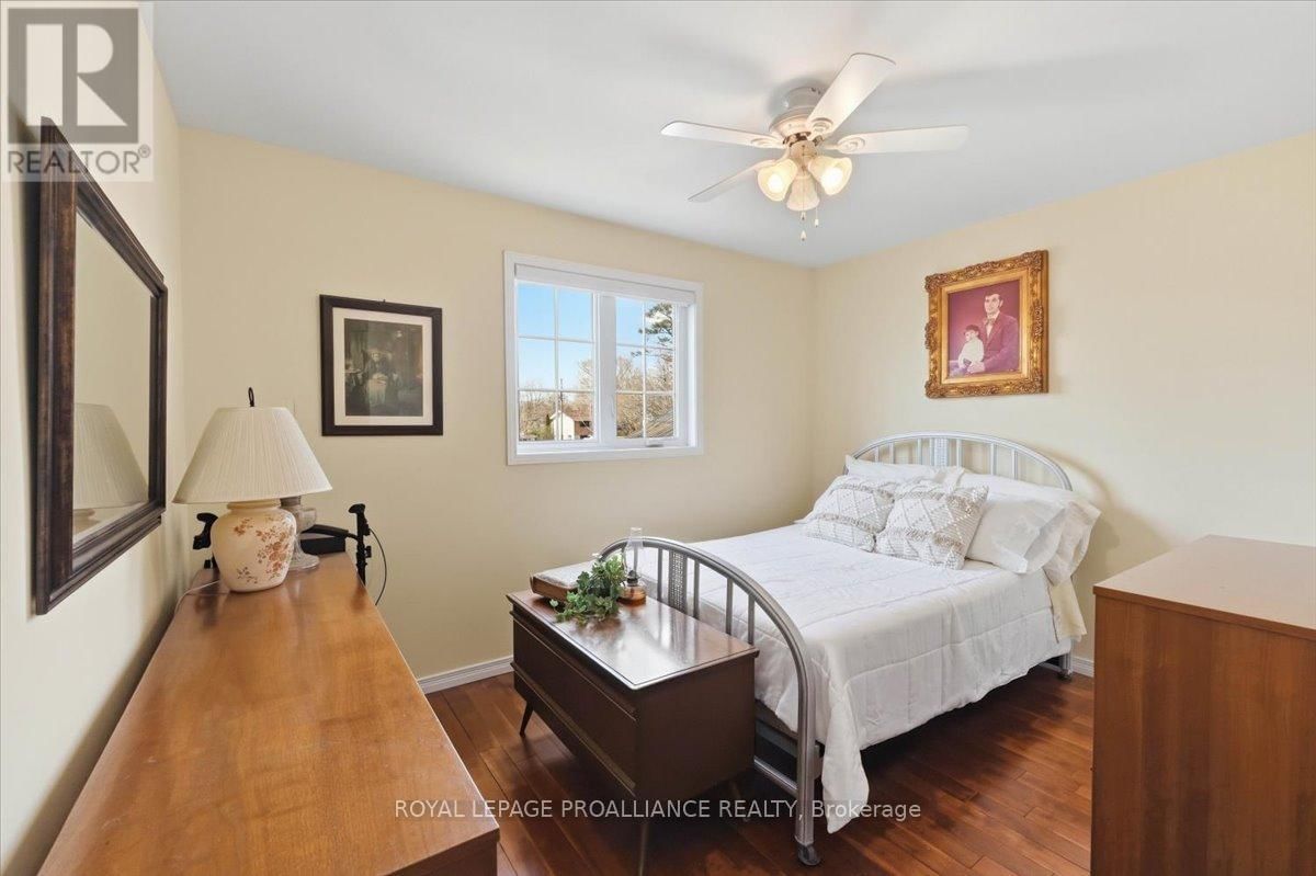 52 HORACE AVENUE Image 19