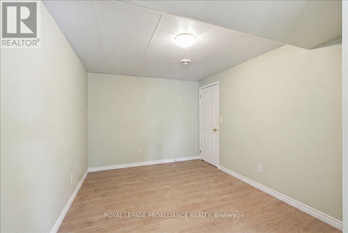 52 HORACE AVENUE Image 28