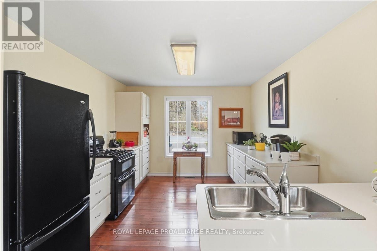 52 HORACE AVENUE Image 5