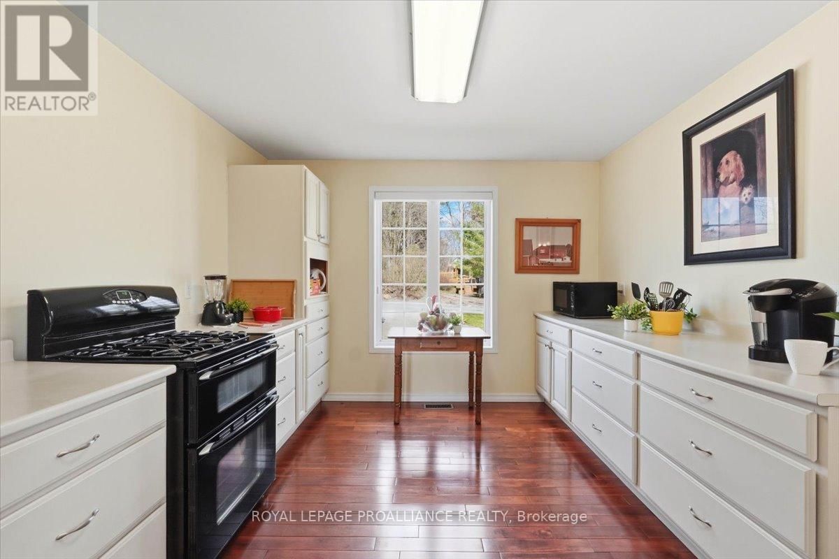 52 HORACE AVENUE Image 7