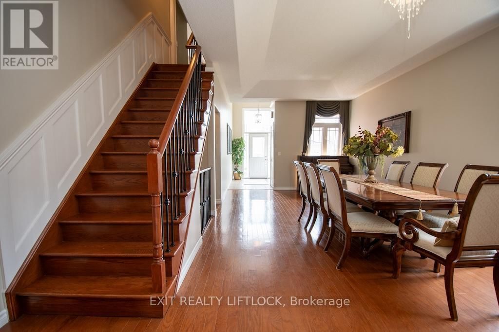 2495 CUNNINGHAM BOULEVARD Image 11