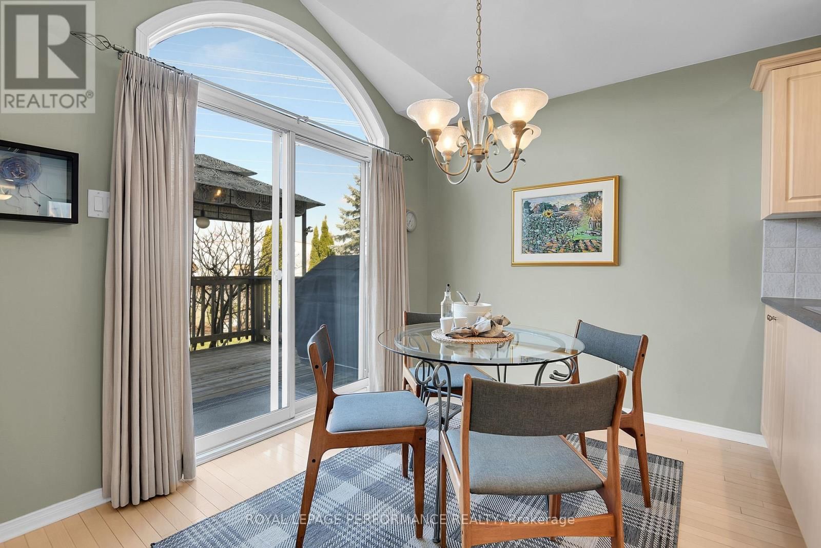 2104 LISKA STREET Image 16