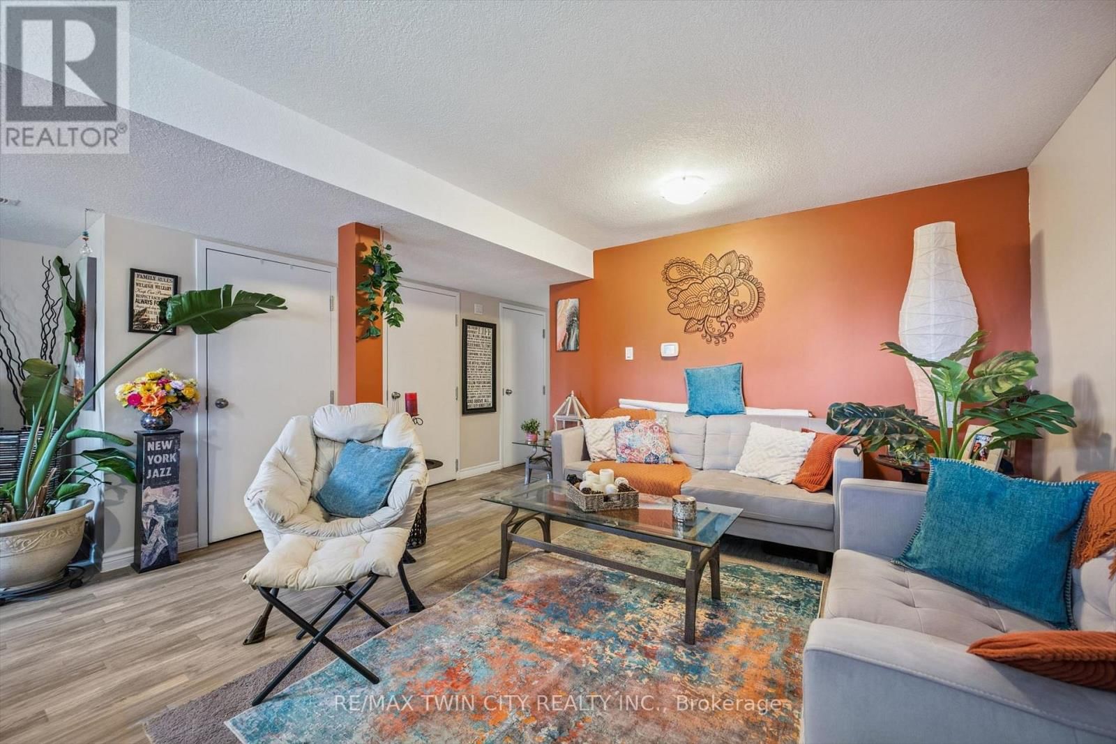 27 VICMOUNT DRIVE Image 24