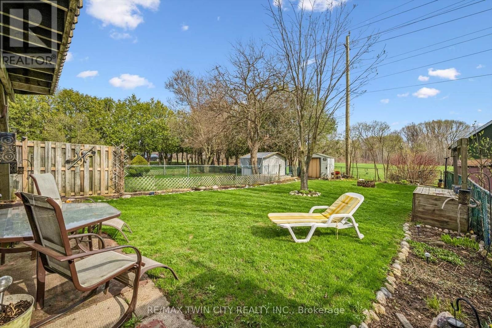 27 VICMOUNT DRIVE Image 36