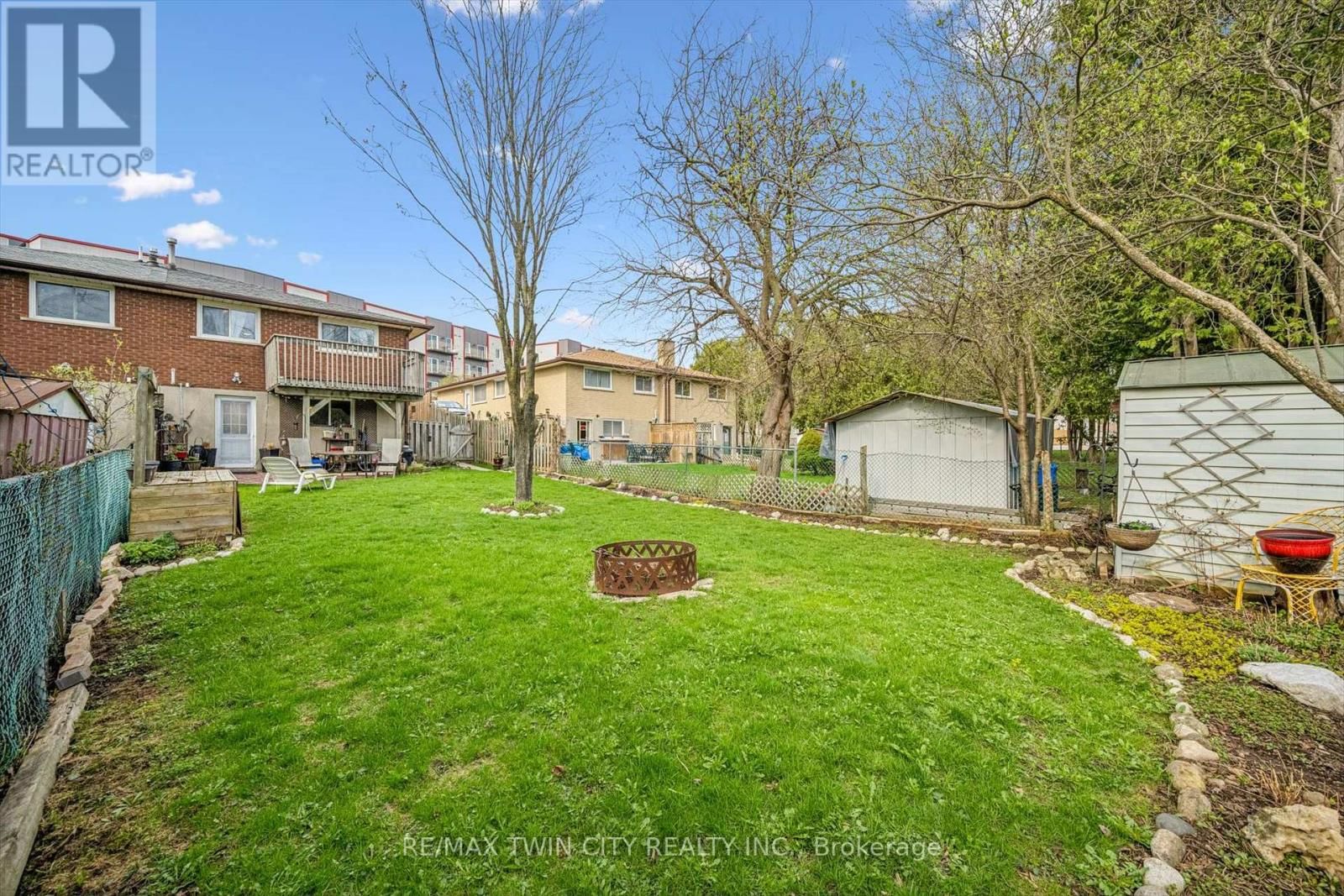 27 VICMOUNT DRIVE Image 37