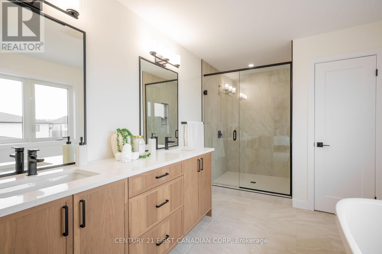 1378 SHIELDS PLACE Image 24