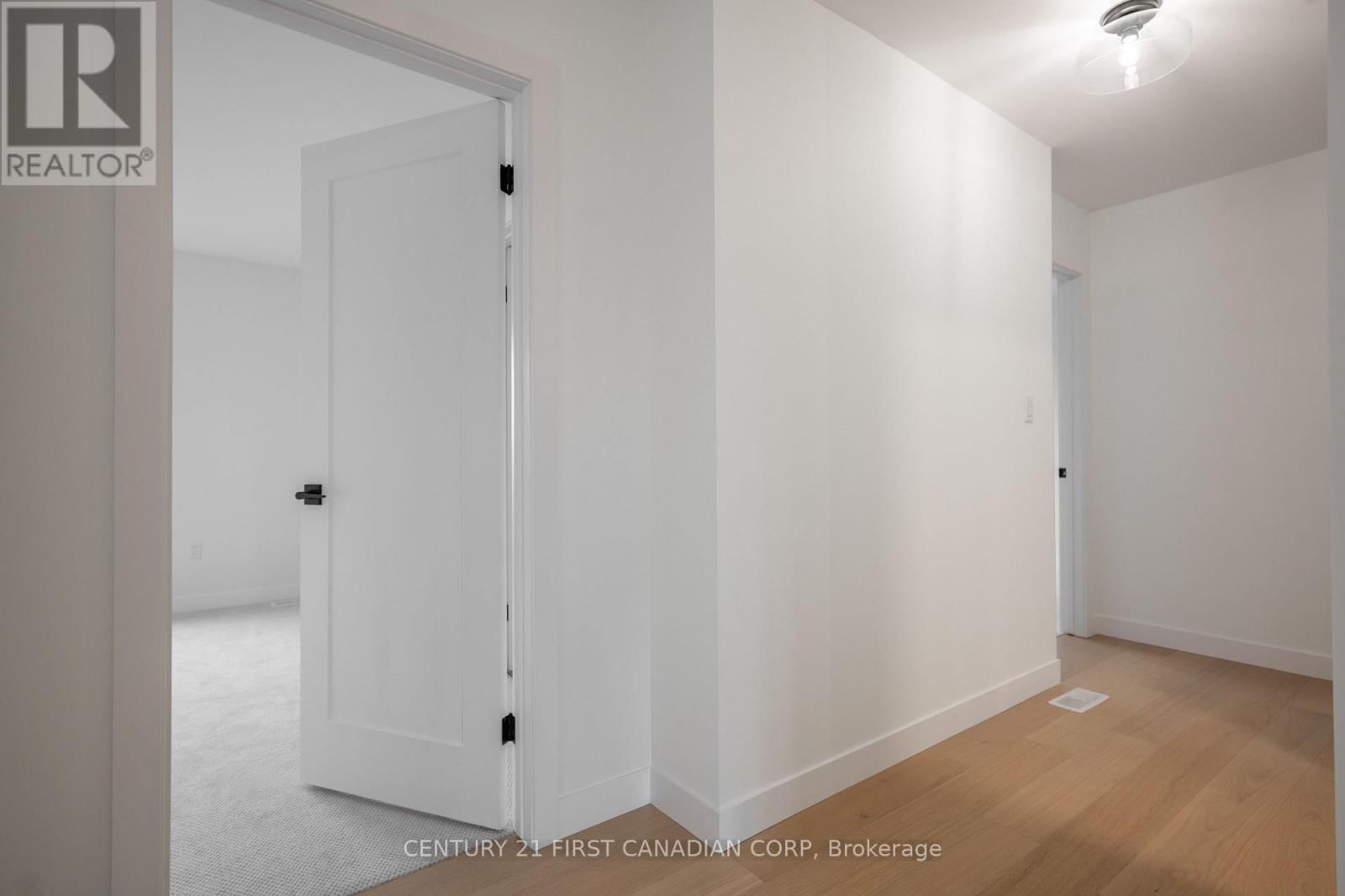 1378 SHIELDS PLACE Image 30