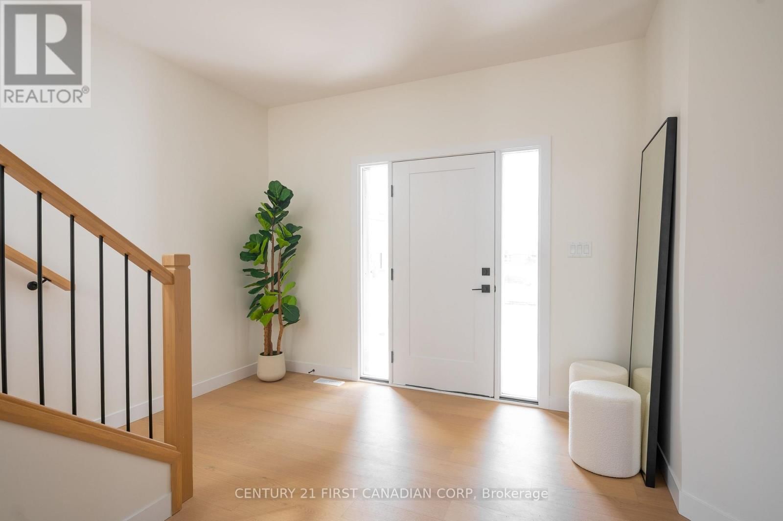 1378 SHIELDS PLACE Image 4