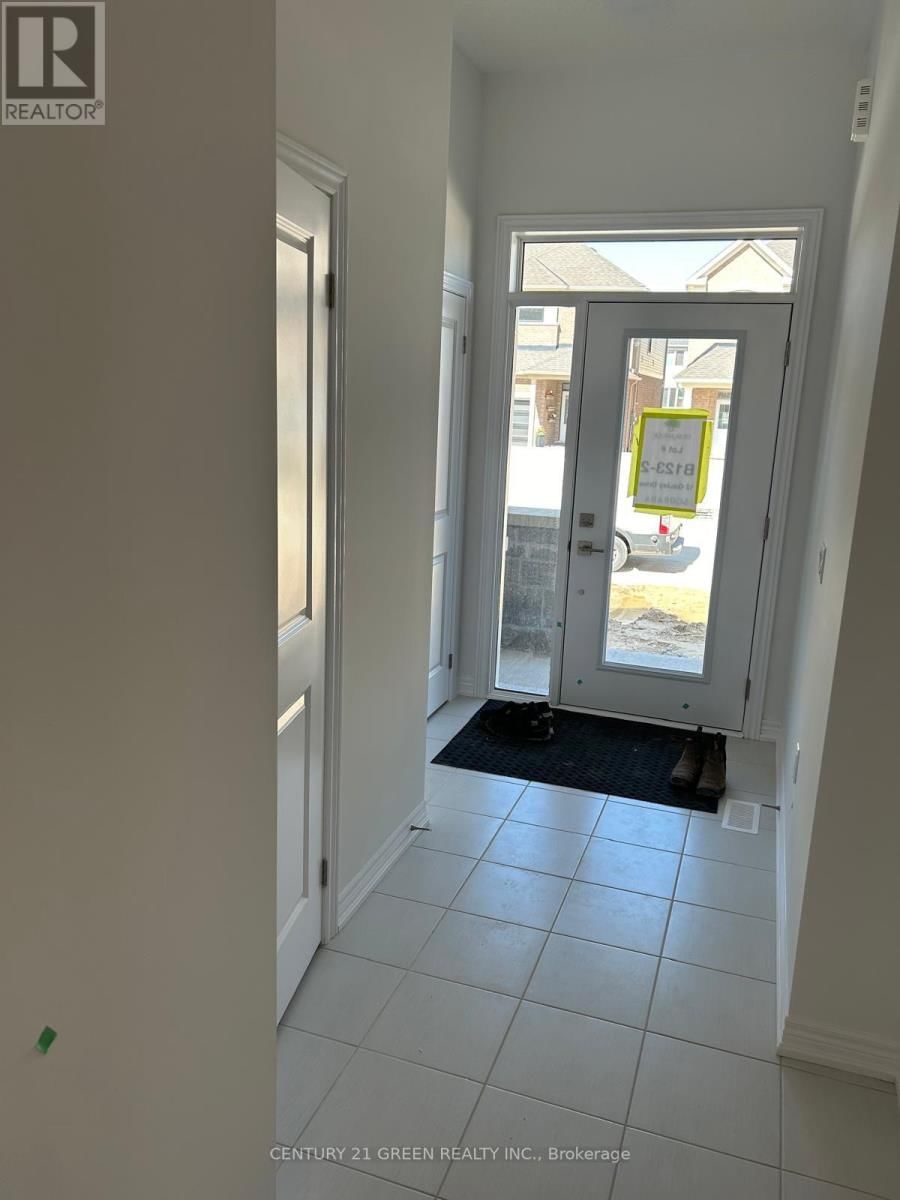 12 GAULEY DRIVE Image 3