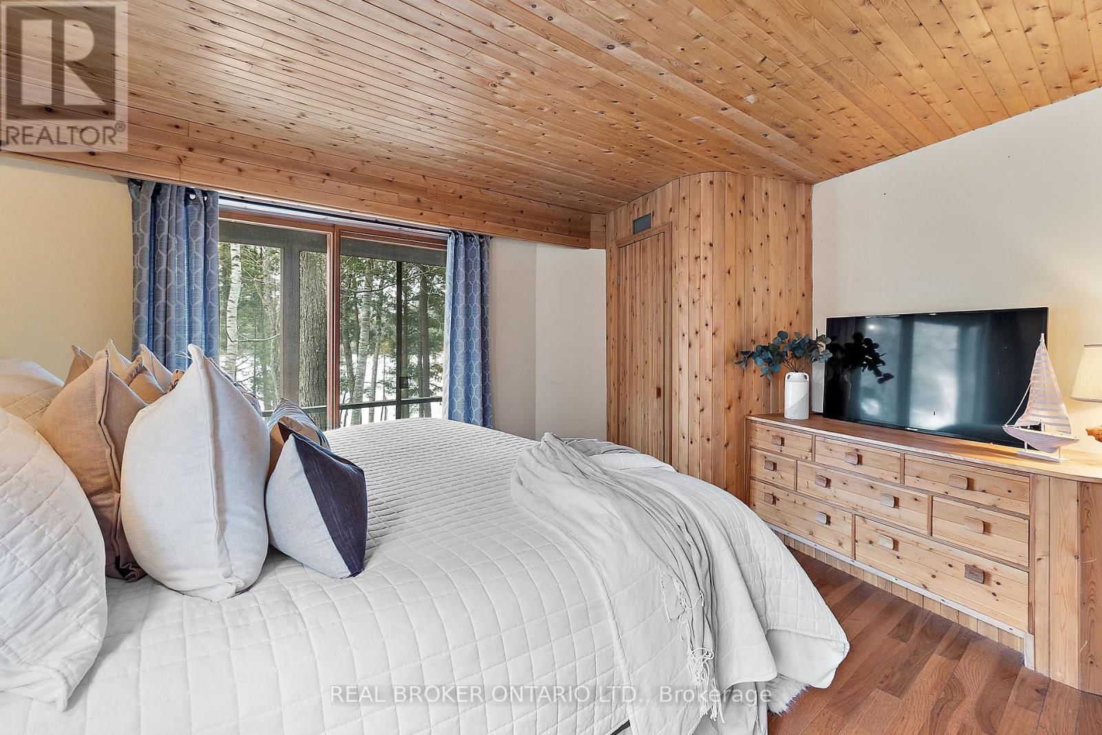 2323 GRINDSTONE LAKE ROAD Image 16