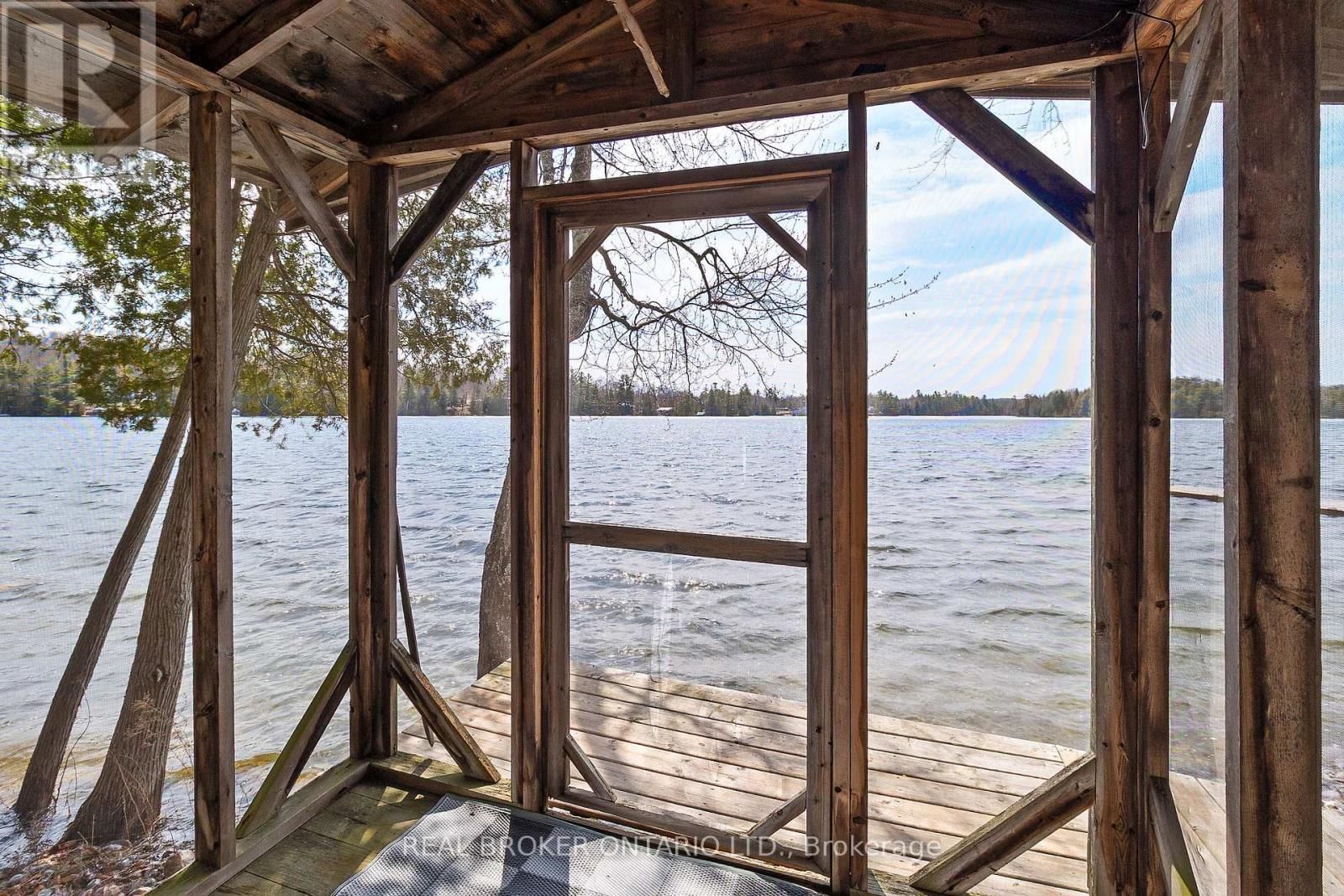 2323 GRINDSTONE LAKE ROAD Image 31