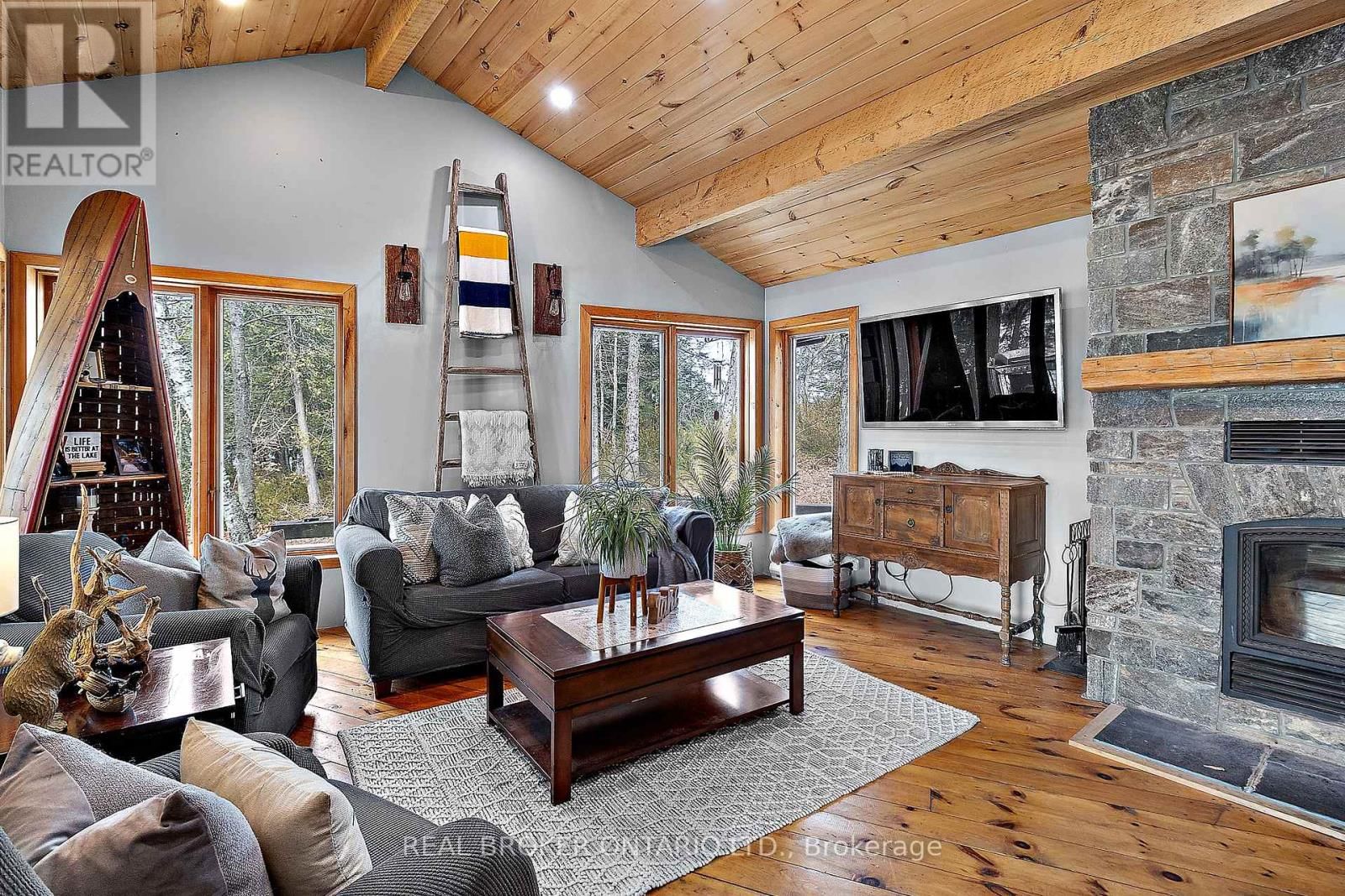 2323 GRINDSTONE LAKE ROAD Image 7