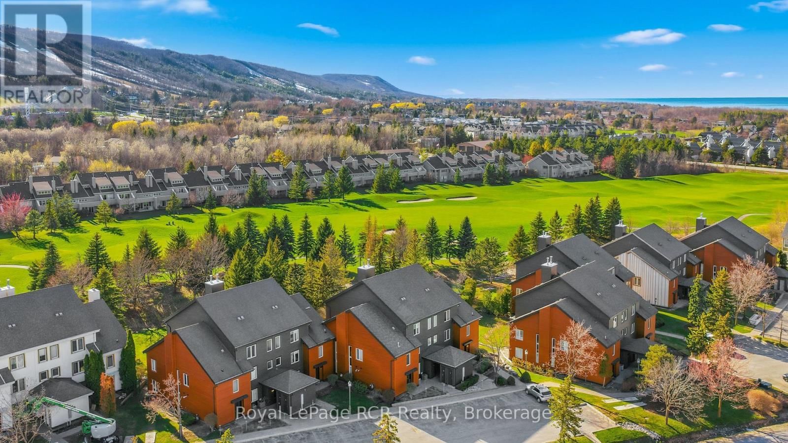 113 - 110 FAIRWAY COURT Image 2