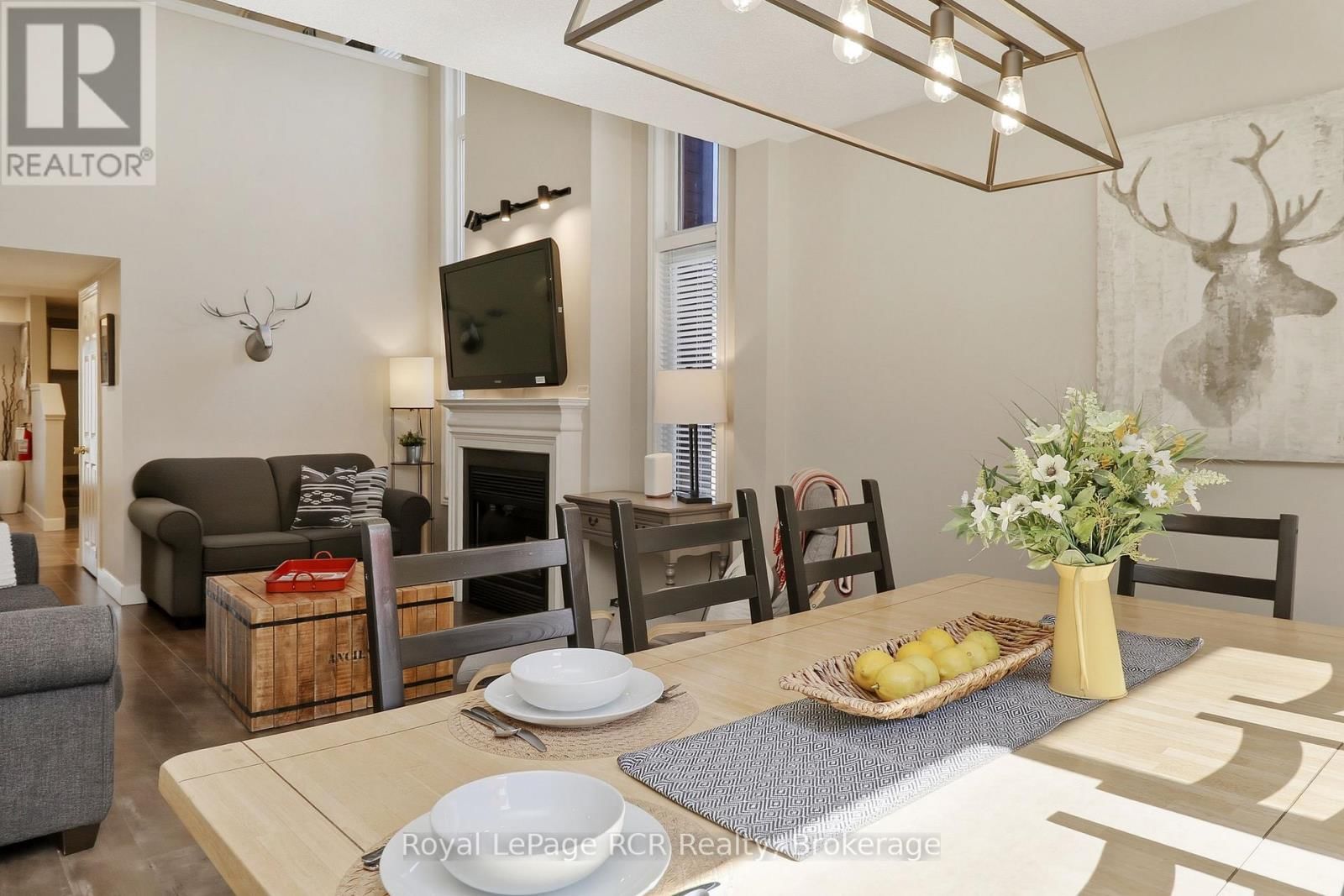 113 - 110 FAIRWAY COURT Image 29