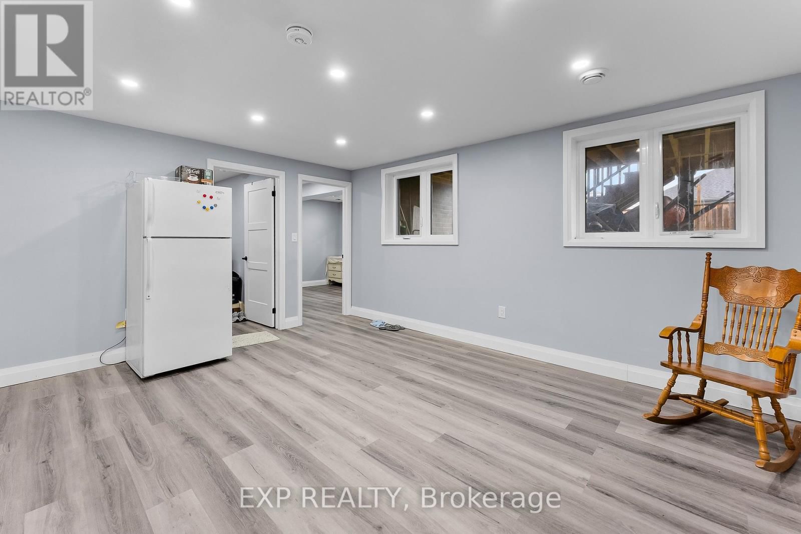 Lower - 13 HOPKINS STREET Image 7