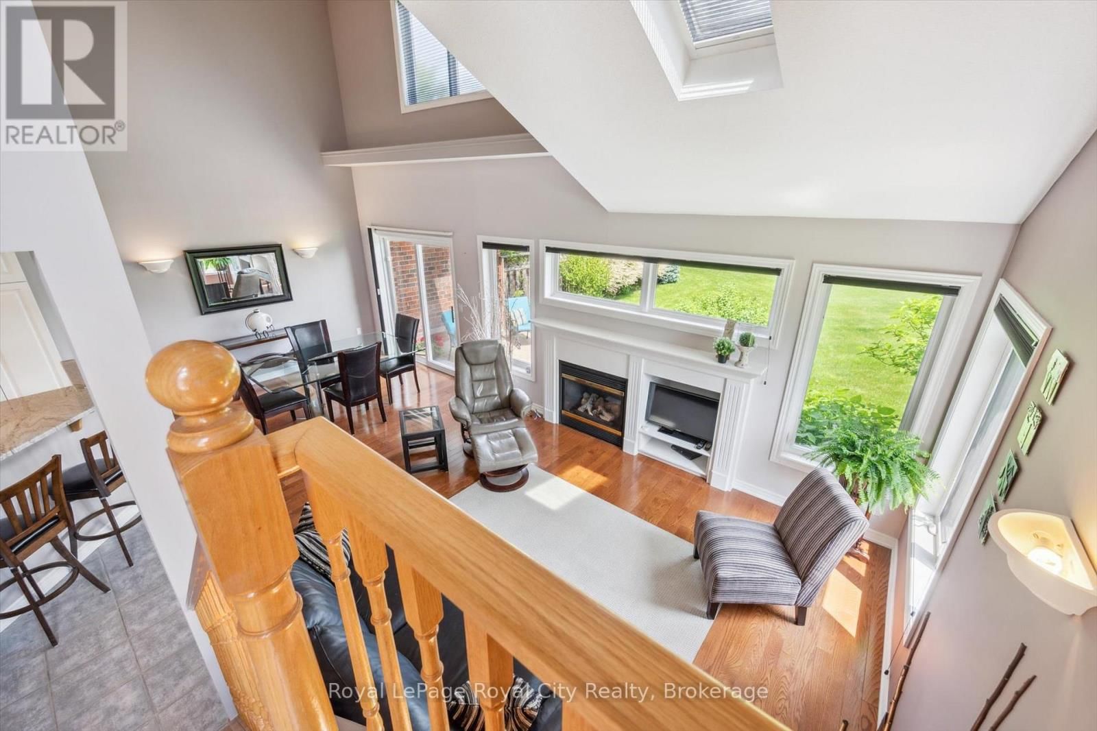 105 RIVERWALK PLACE Image 10