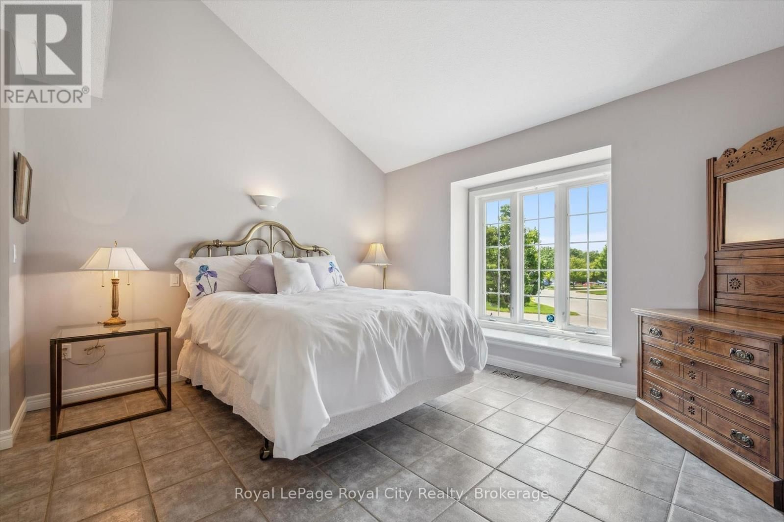 105 RIVERWALK PLACE Image 19