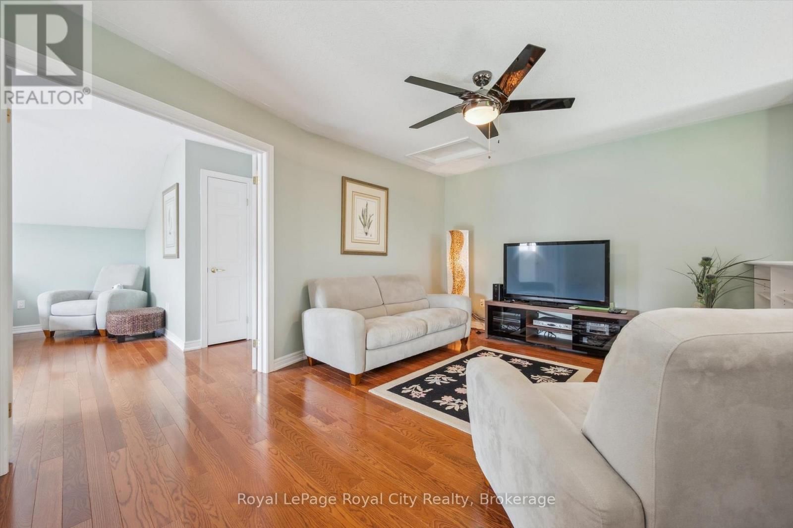 105 RIVERWALK PLACE Image 25