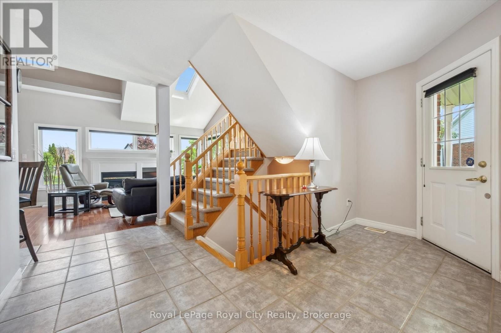 105 RIVERWALK PLACE Image 5