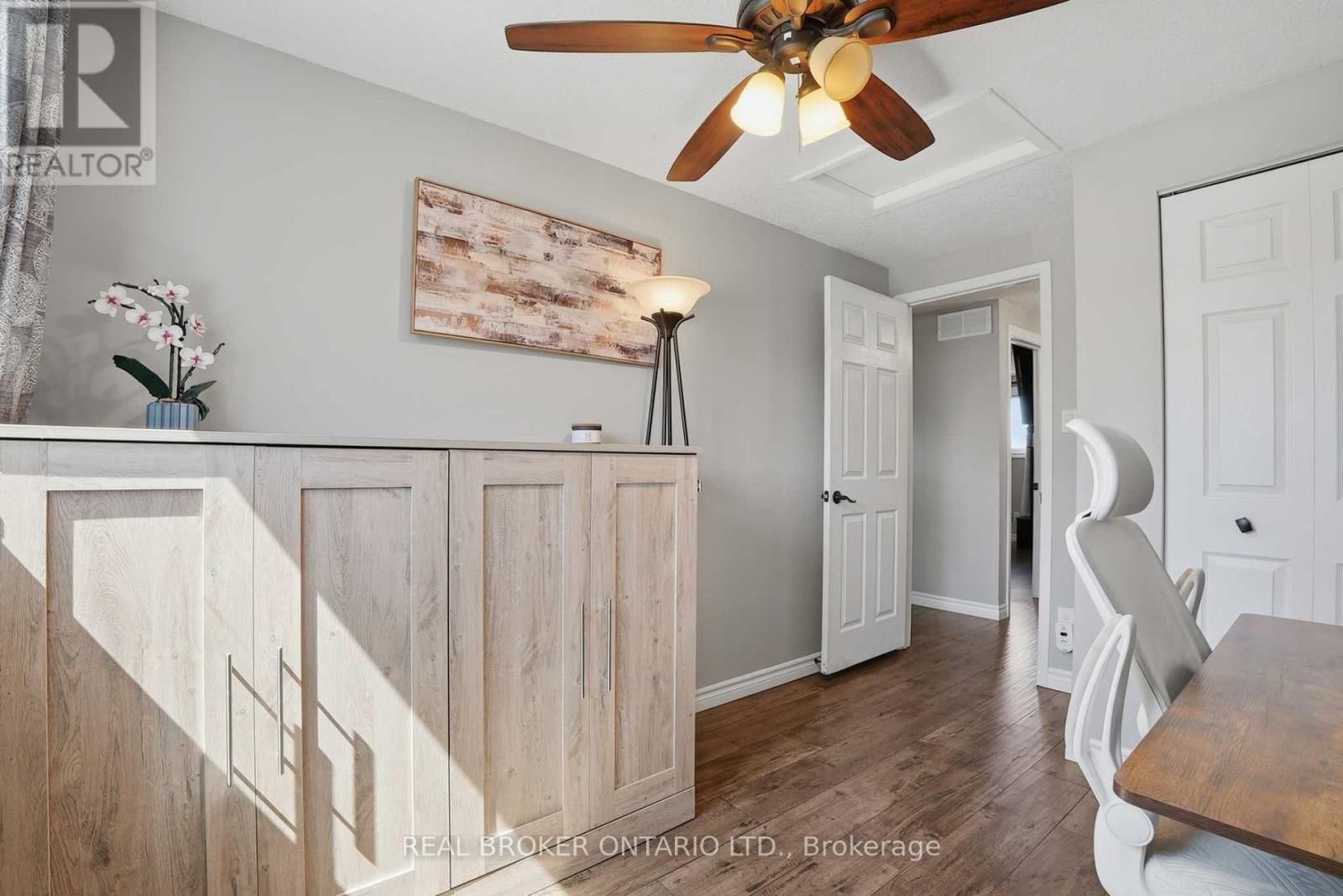 102 IRONSTONE DRIVE Image 25