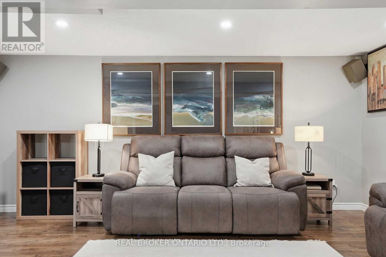 102 IRONSTONE DRIVE Image 29