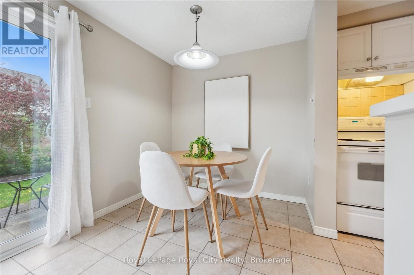 2 - 66 RODGERS ROAD Image 17