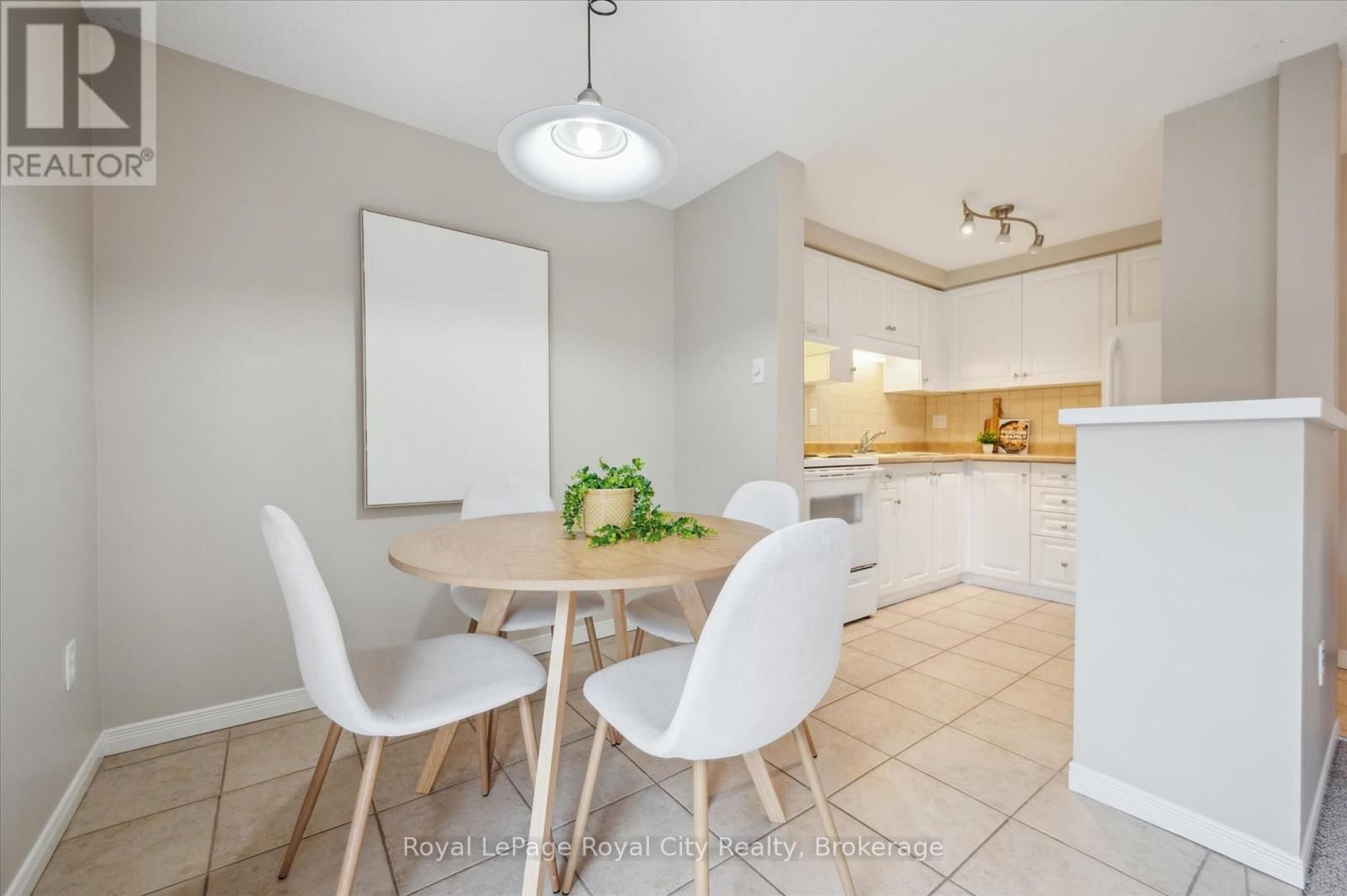 2 - 66 RODGERS ROAD Image 18