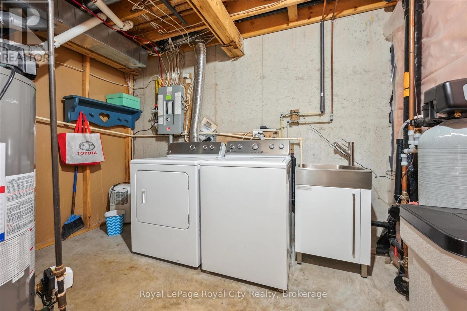 2 - 66 RODGERS ROAD Image 34