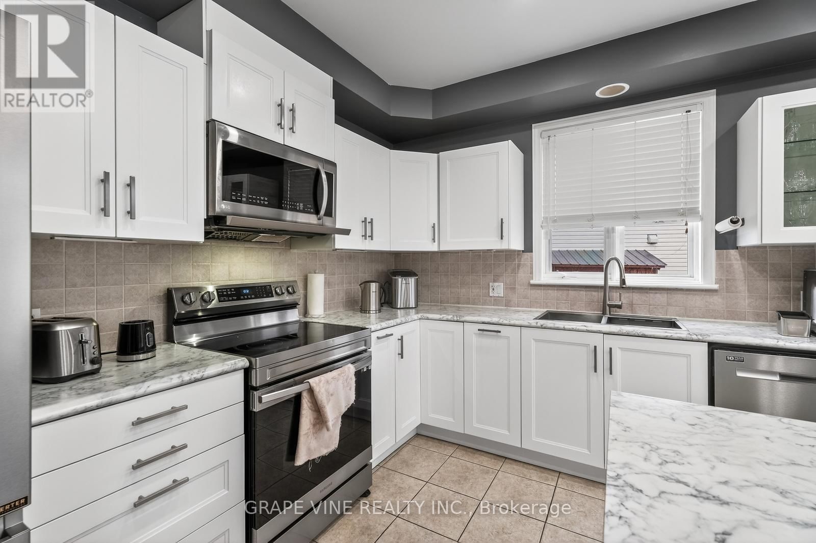 103 ROWALLEN PLACE Image 22