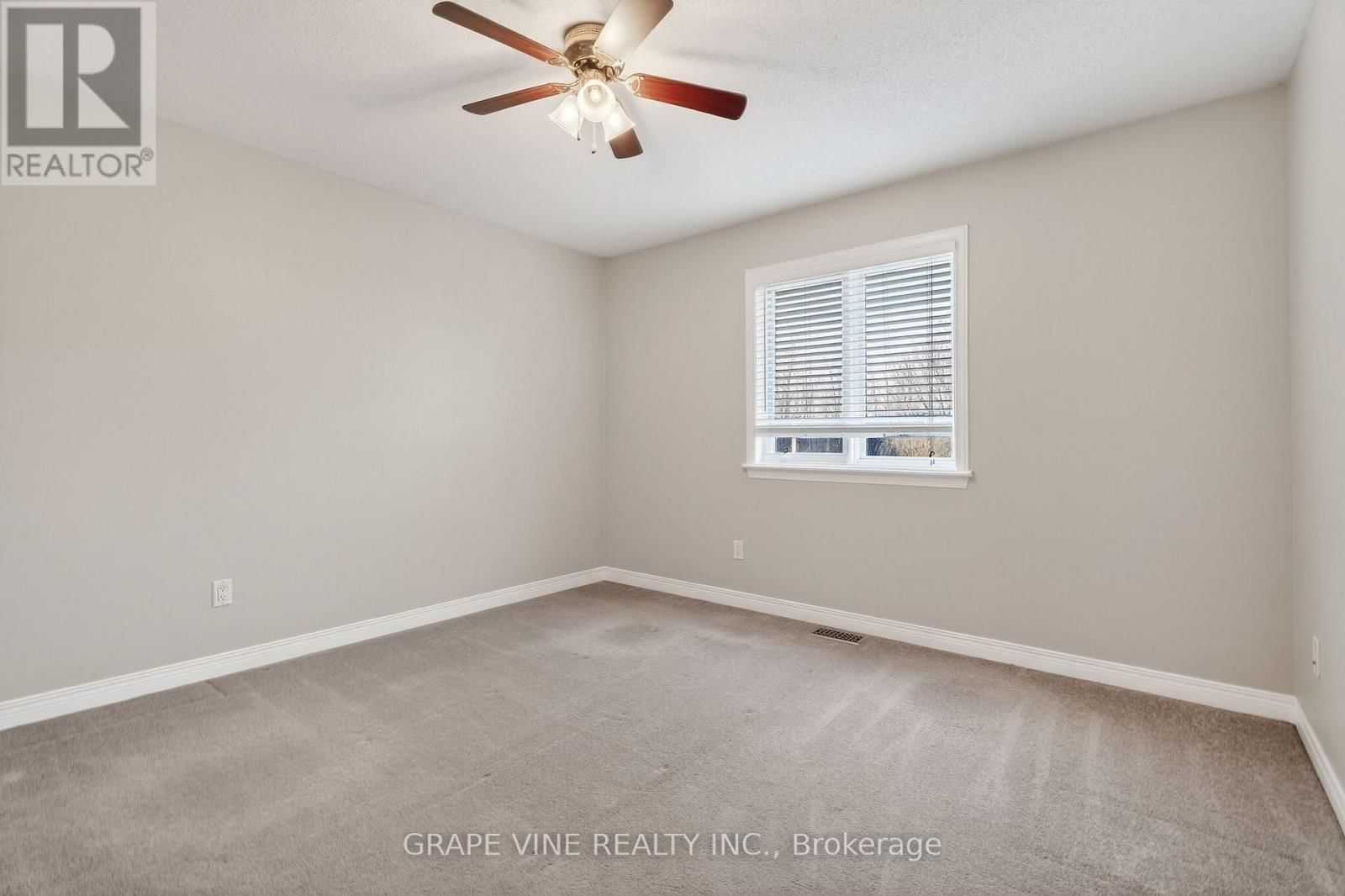 103 ROWALLEN PLACE Image 33