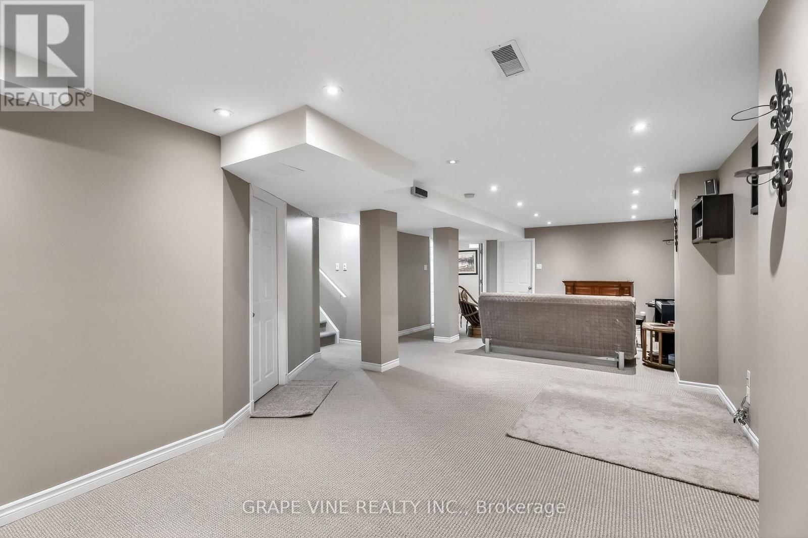 103 ROWALLEN PLACE Image 43