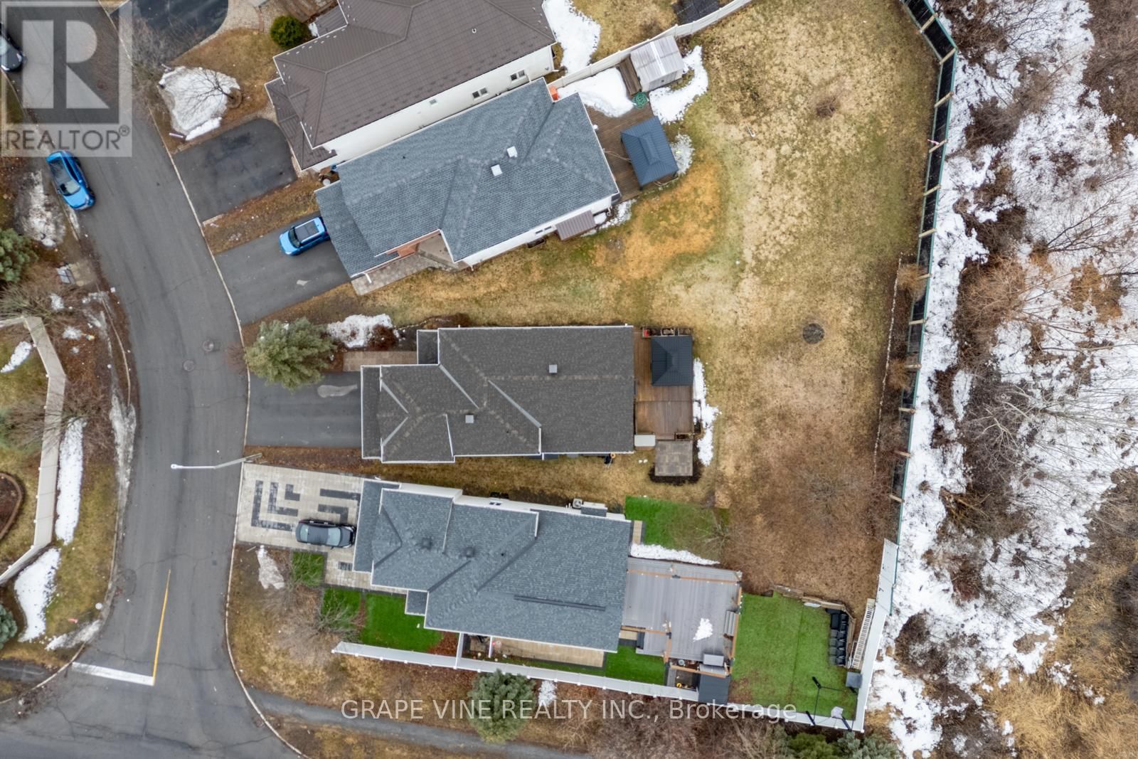 103 ROWALLEN PLACE Image 7