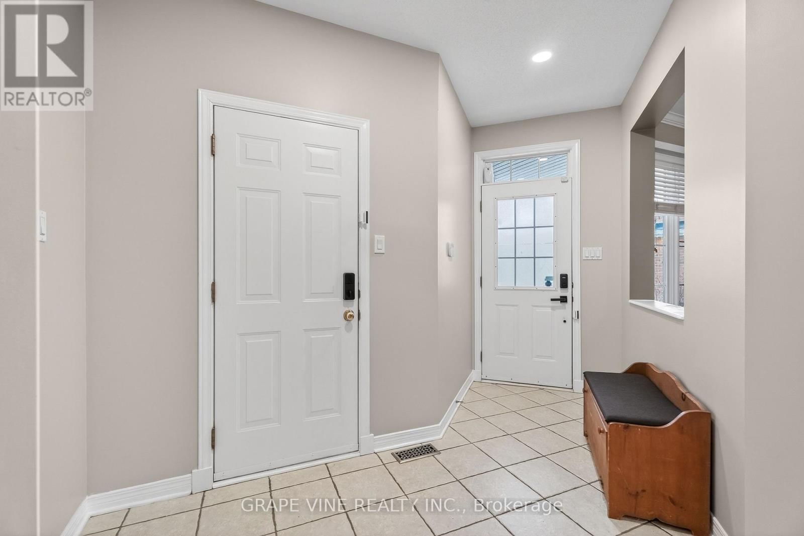 103 ROWALLEN PLACE Image 9