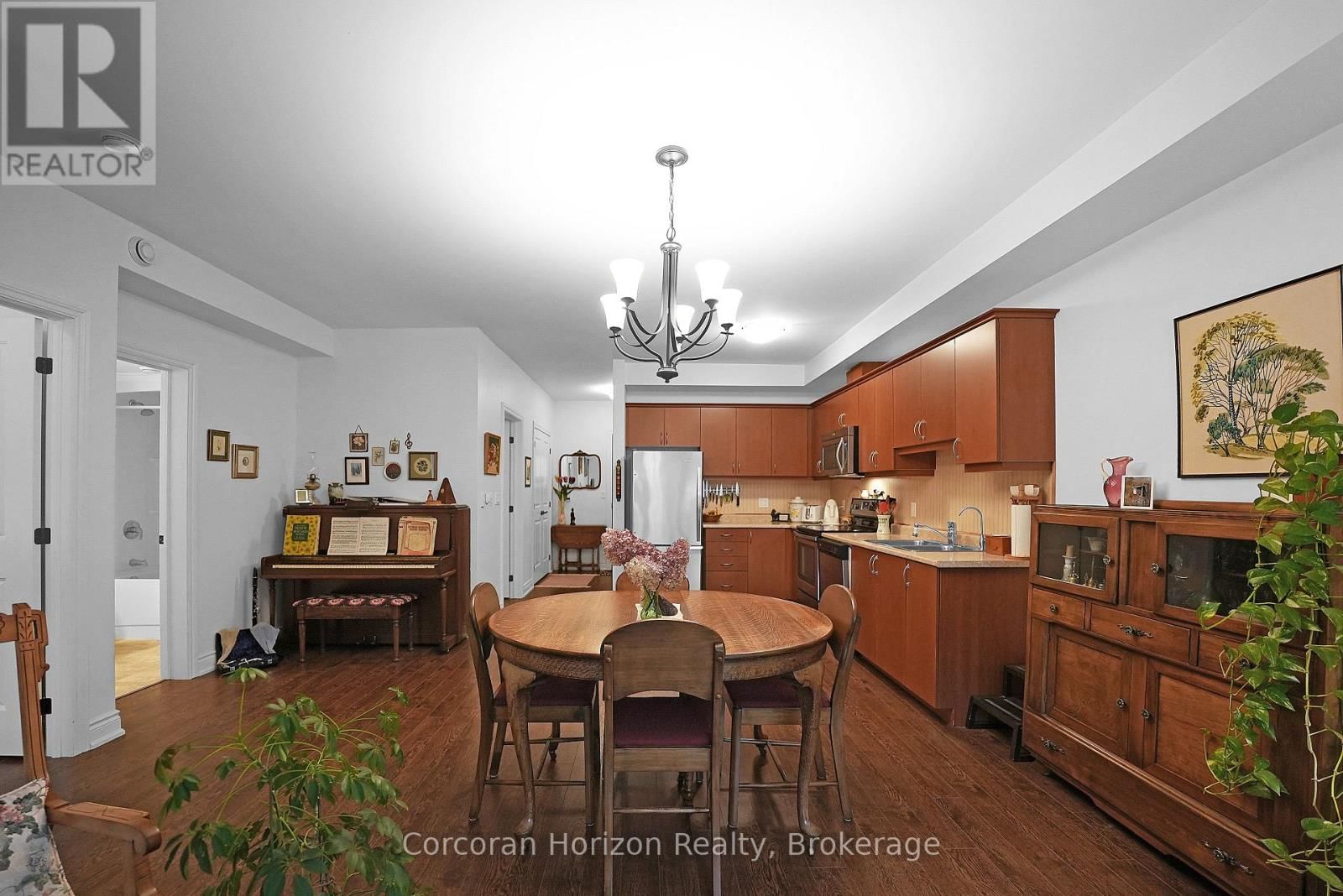 103 - 4 LAKE AVENUE Image 14