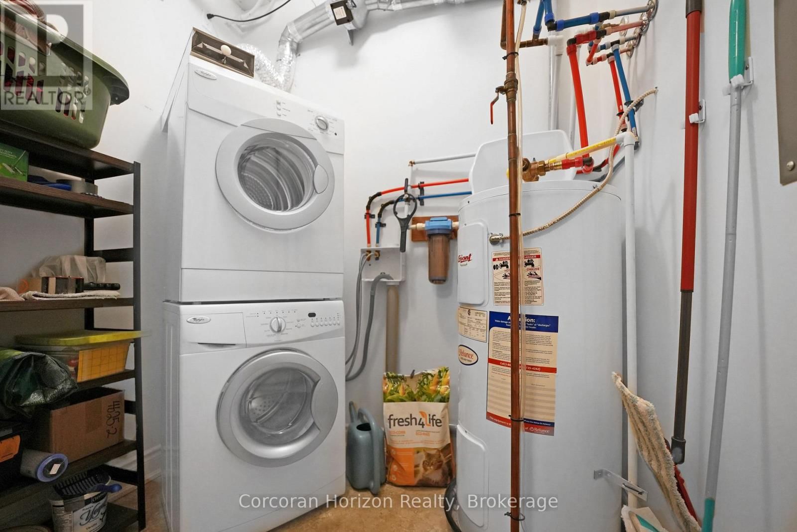 103 - 4 LAKE AVENUE Image 32