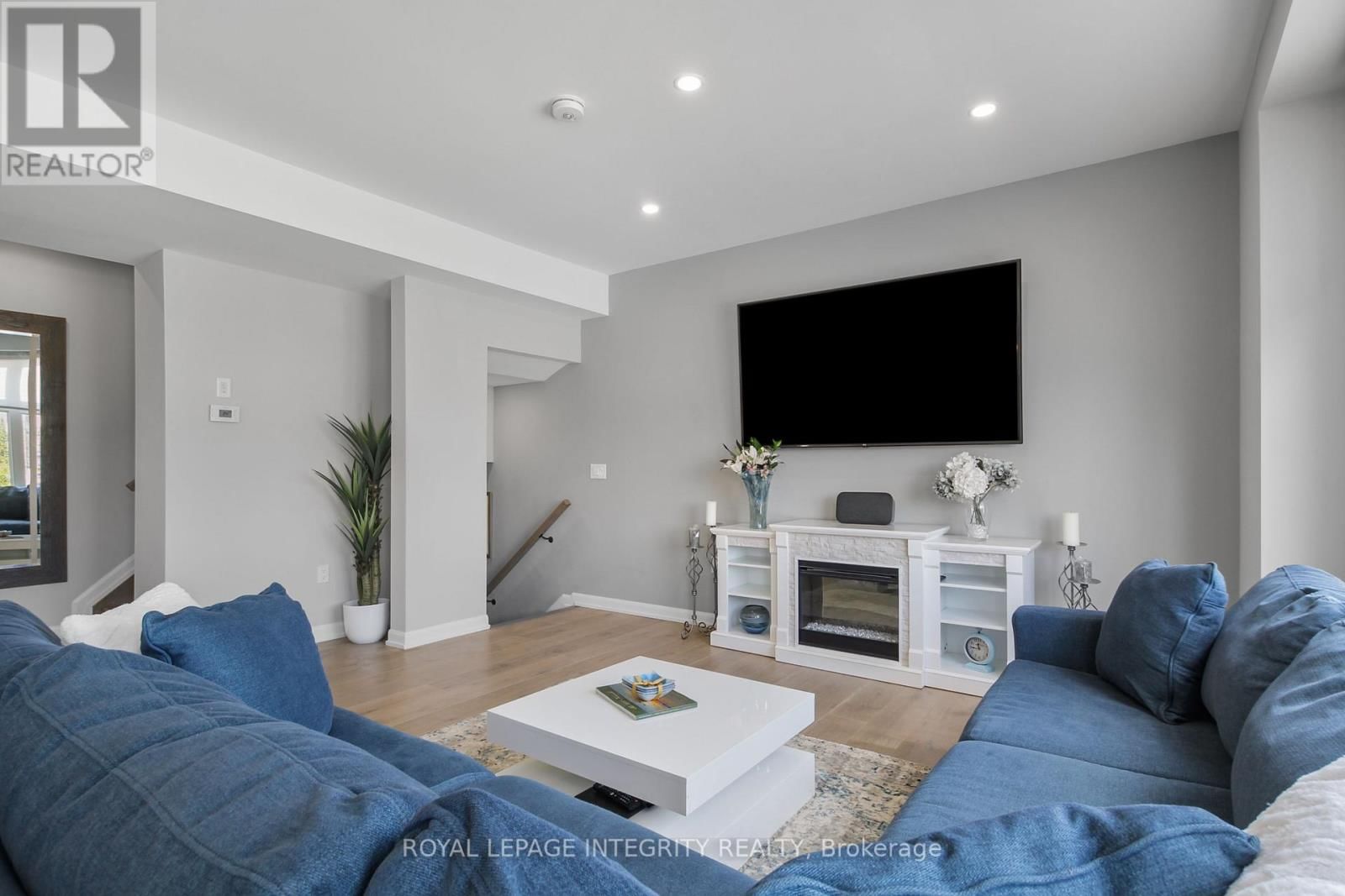 2722 DRAPER AVENUE Image 11