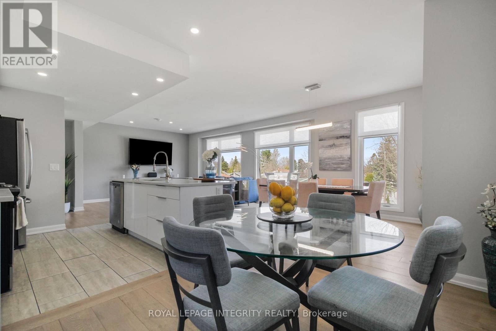 2722 DRAPER AVENUE Image 17