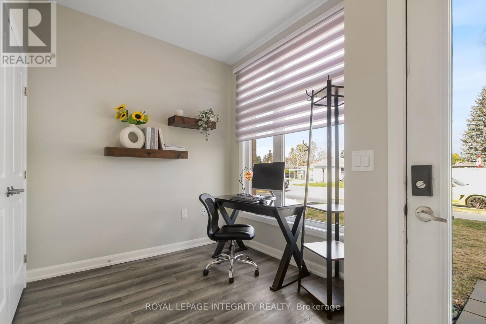 2722 DRAPER AVENUE Image 5