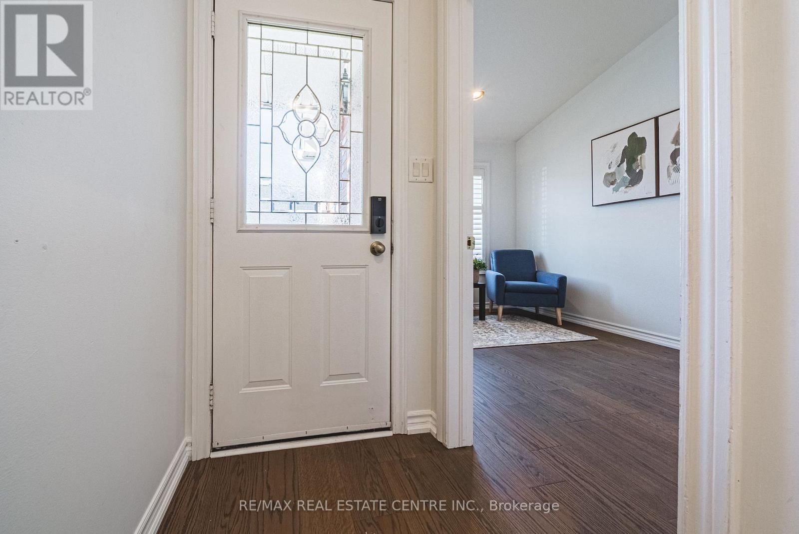 25 - 222 FELLOWES CRESCENT Image 6