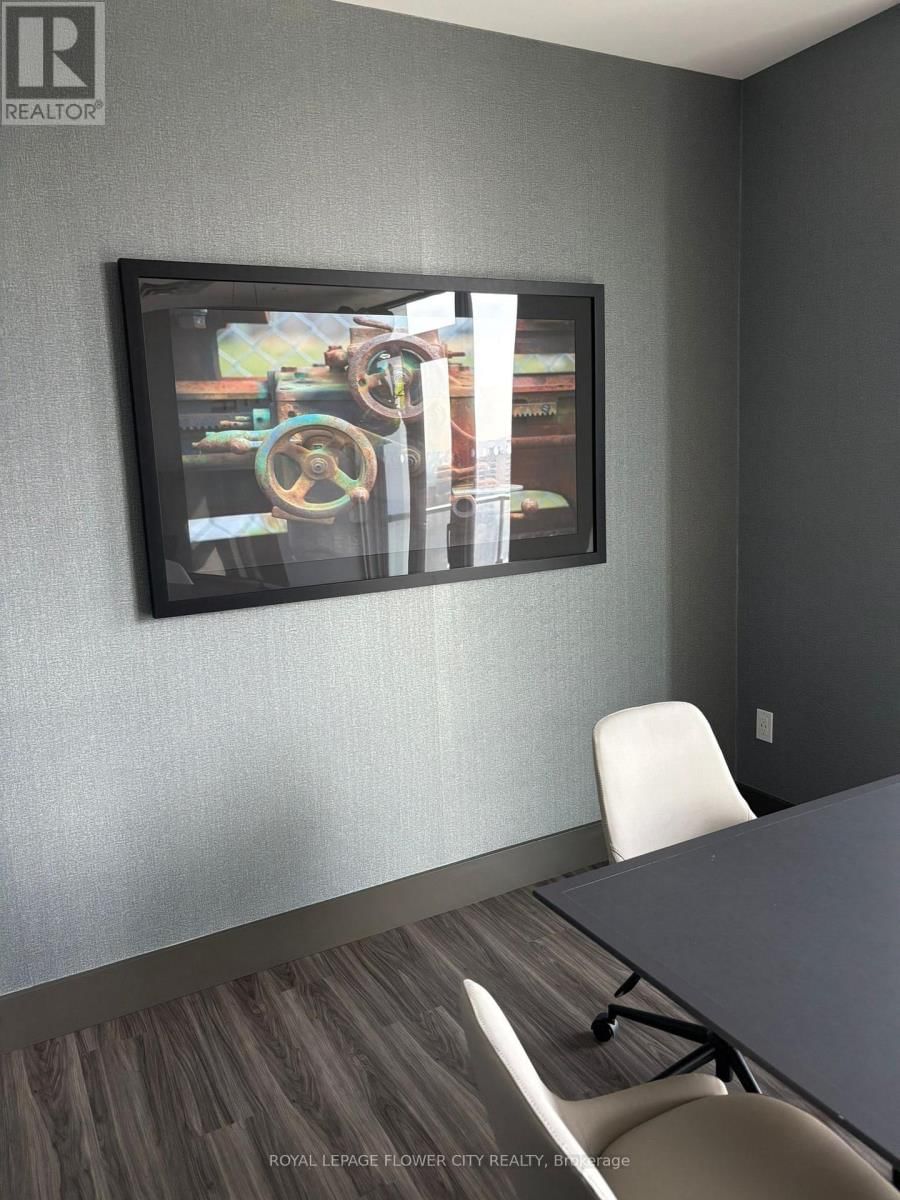 2714 - 75 JAMES STREET Image 4