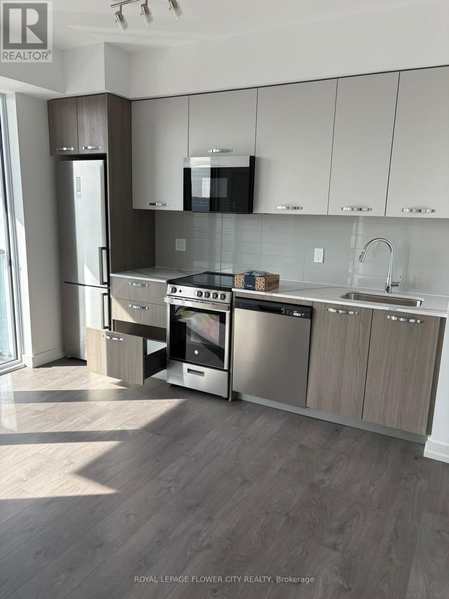 2714 - 75 JAMES STREET Image 6