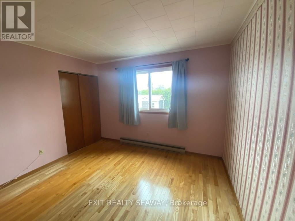 1311 WALTON STREET Image 10