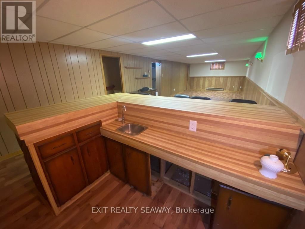 1311 WALTON STREET Image 17