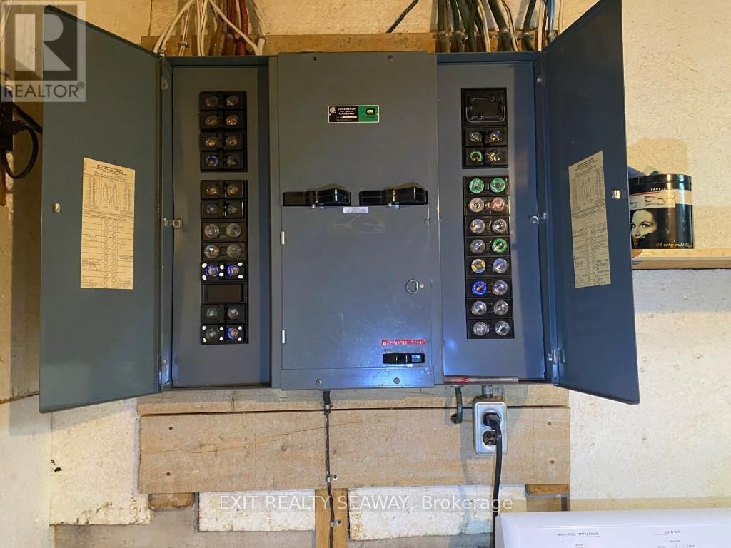 1311 WALTON STREET Image 27