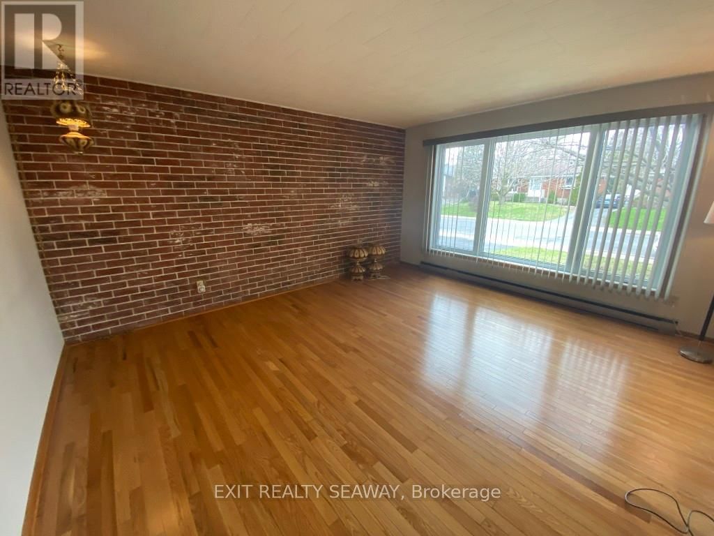 1311 WALTON STREET Image 8