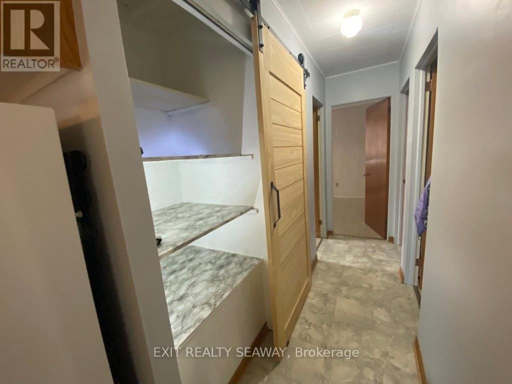 1311 WALTON STREET Image 9