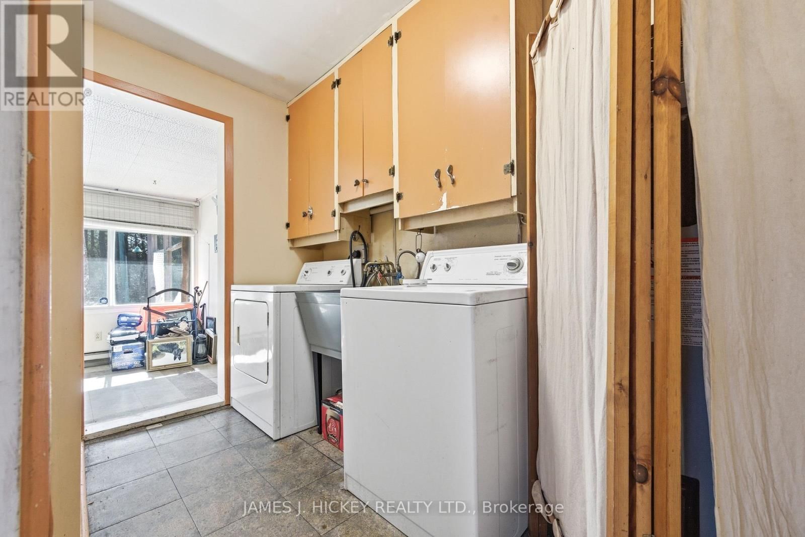 38 BEACH AVENUE Image 15