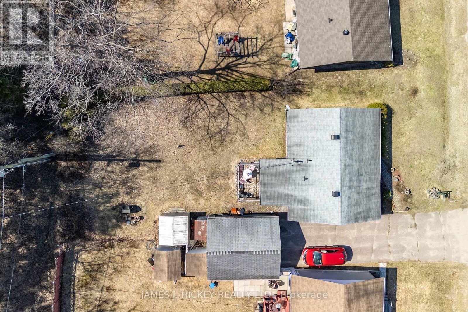 38 BEACH AVENUE Image 27